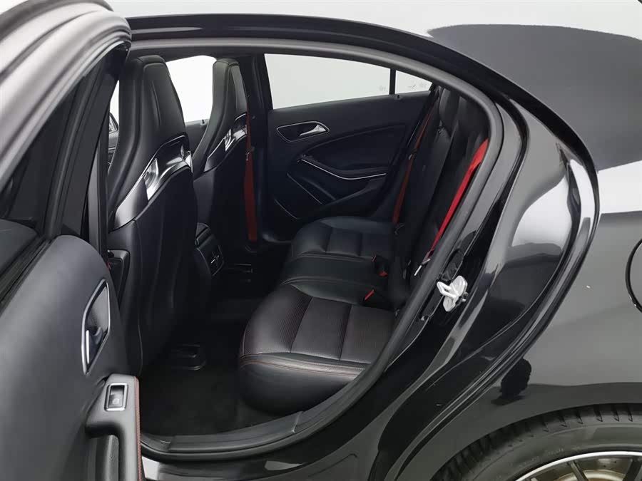 奔驰 奔驰A级AMG(进口) 2016 汽车图片 #16