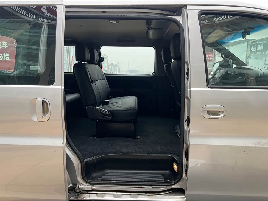 JAC 2013 #16 JAC 2013 car image #16