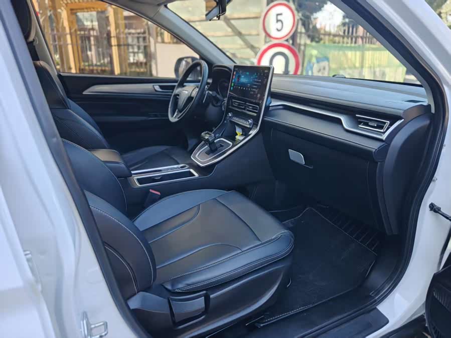 Haval M6 2021 car image #16