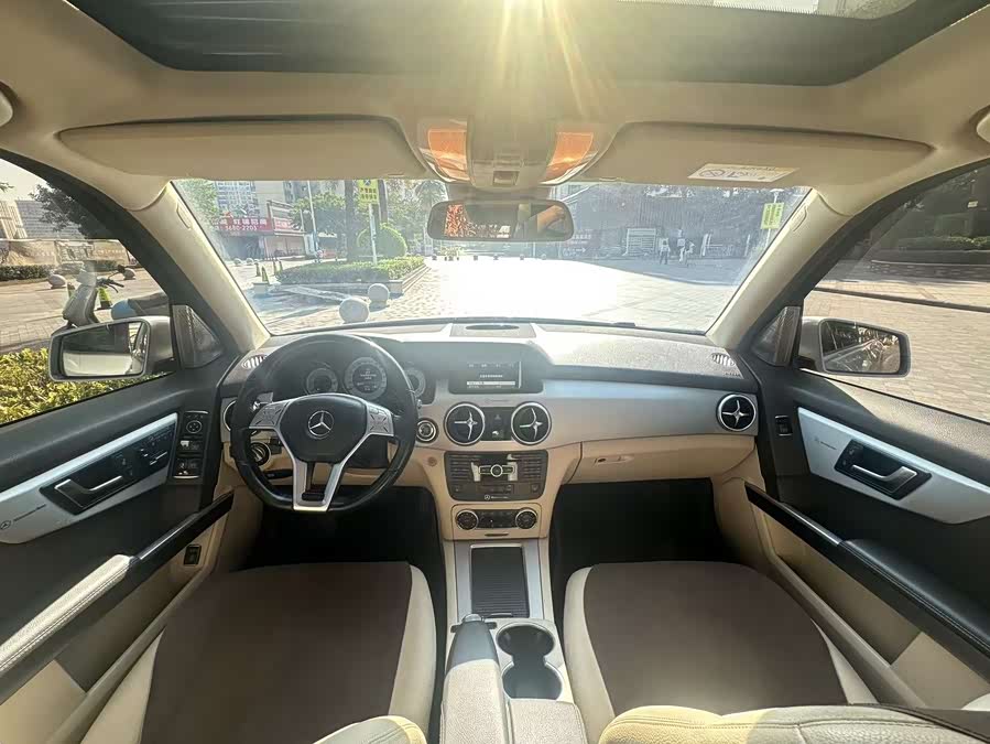 Mercedes-Benz GLK Class 2015 immagine di auto #16