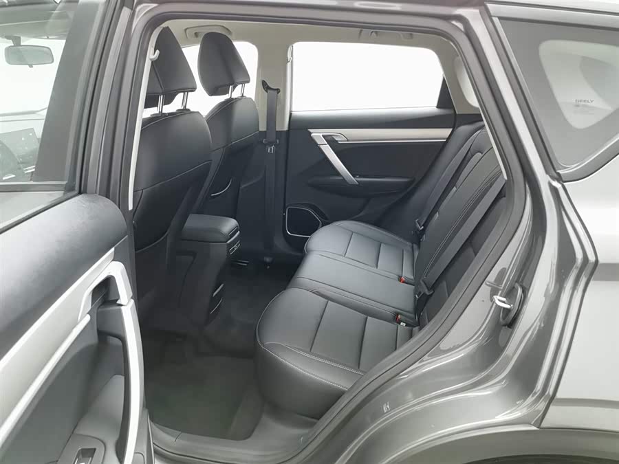 GEELY Coolray 2025 car image #16
