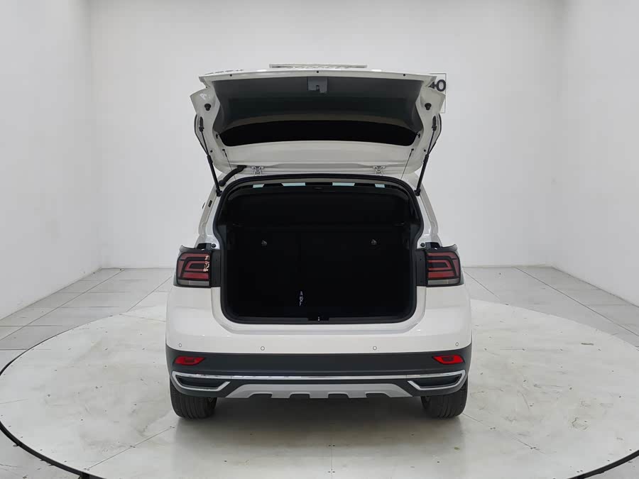 Volkswagen T-Cross 2022 #16 Volkswagen T-Cross 2022 car image #16