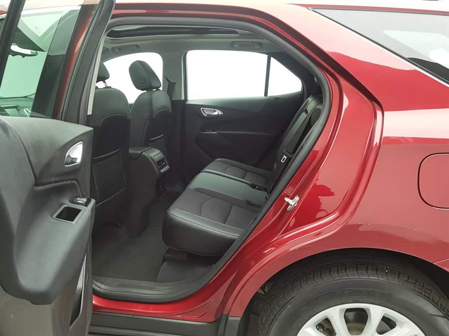 Chevrolet Equinox 2017 car image #16