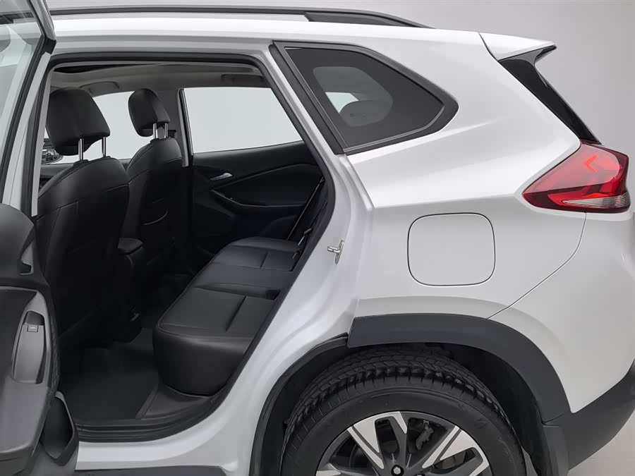 Chevrolet Tracker 2022 #16 Chevrolet Tracker 2022 car image #16