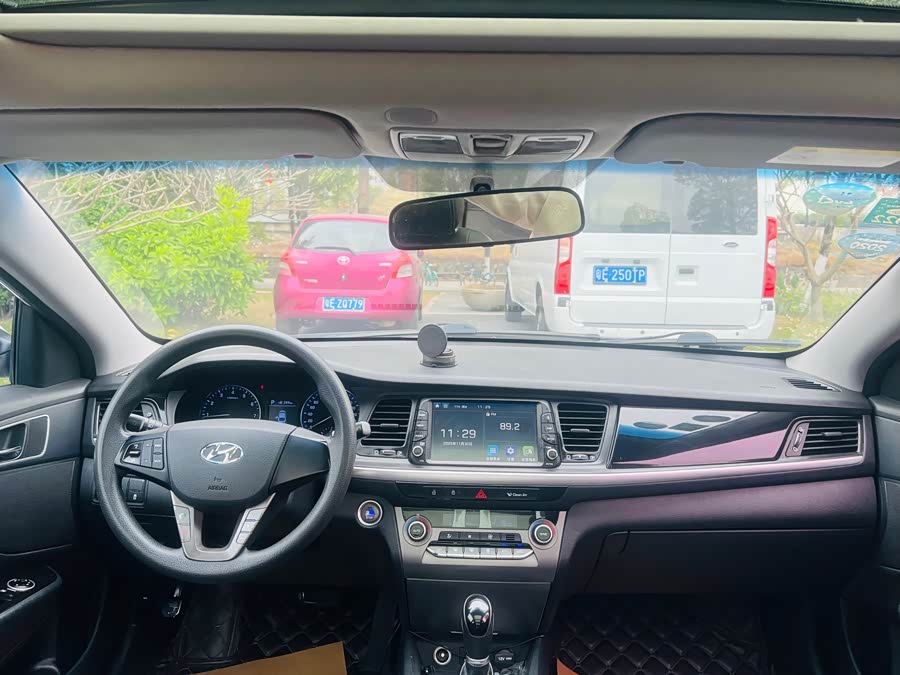 Hyundai Mistra 2017 car image #16