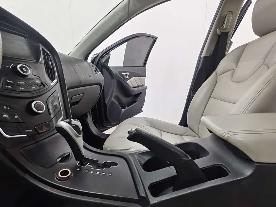 GAC Trumpchi GA3S 2014 imagem de carro #16