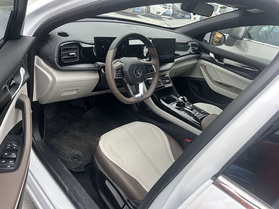 BYD Qin Plus 2024 car image #16