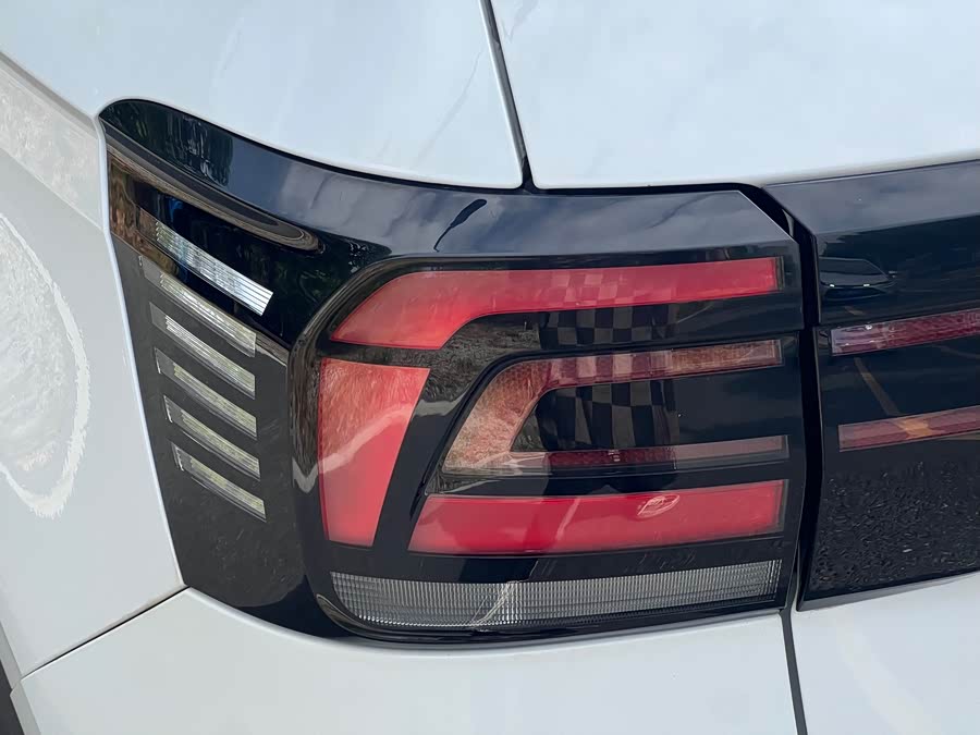 Volkswagen T-Cross 2023 car image #16