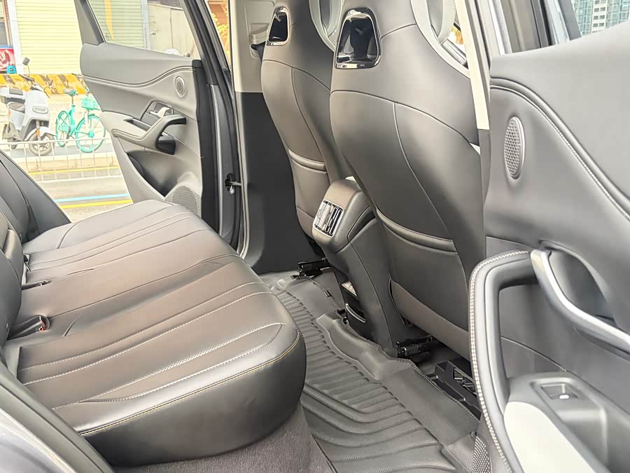 BYD Sea Lion 05 DM-i 2025 #16 BYD Sea Lion 05 DM-i 2025 car image #16