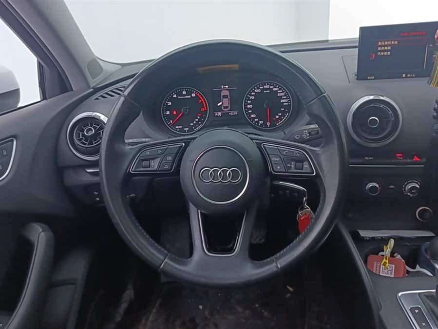 Audi A3 2019 car image #16