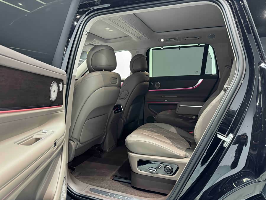 2025 #16 2025 car image #16