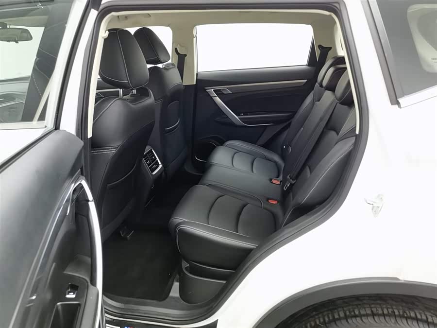 GEELY Boyue 2021 car image #16