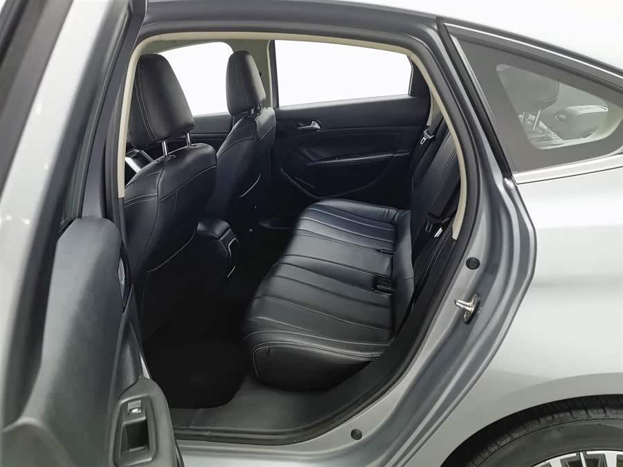 Peugeot 308 2019 #16 Peugeot 308 2019 car image #16