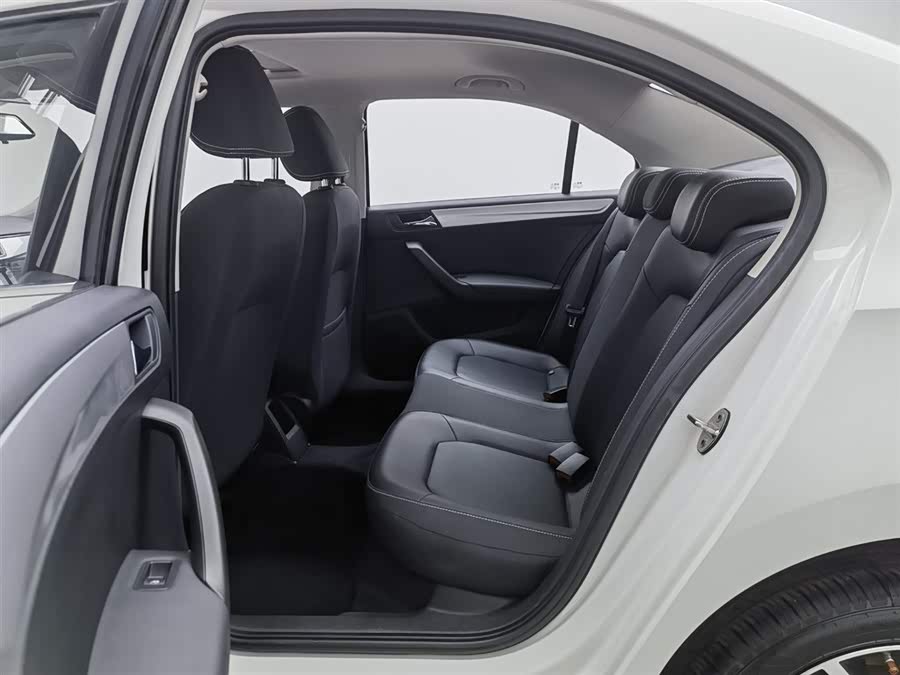 Skoda Rapid 2020 imagen de coche #16