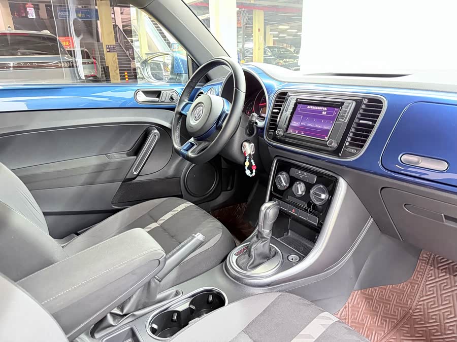 Volkswagen Beetle 2017 изображение автомобиля #16