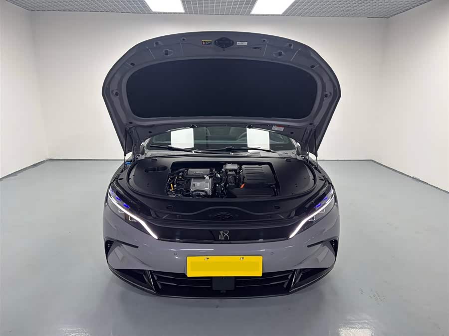 BYD Han 2024 car image #16