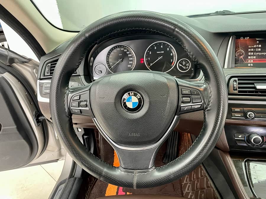 BMW 5 Series 2015 #16 BMW 5 Series 2015 car image #16