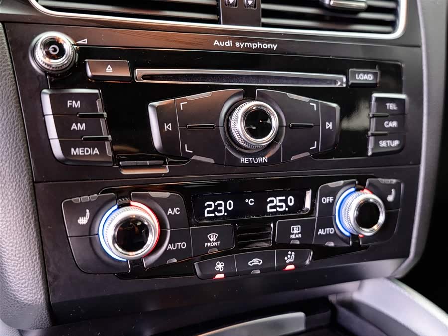 Audi Q5 2017 car image #16