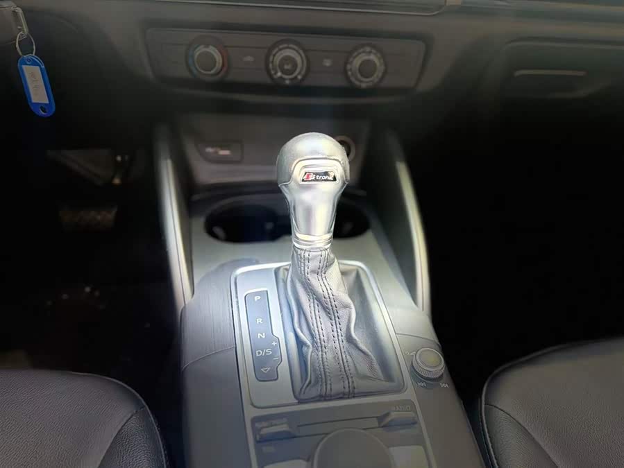 Audi A3 2020 car image #16