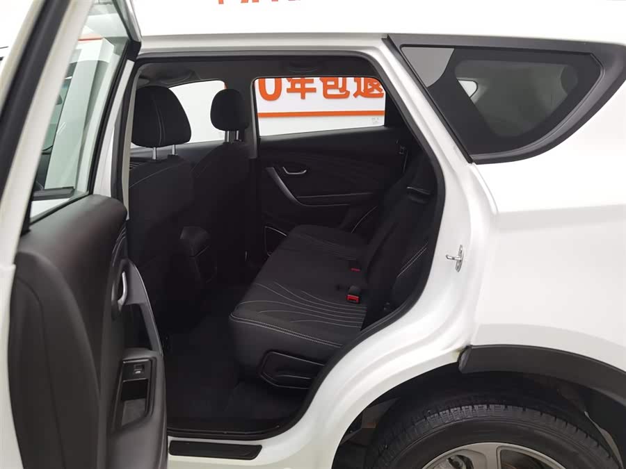 Jetour X70 2019 car image #16