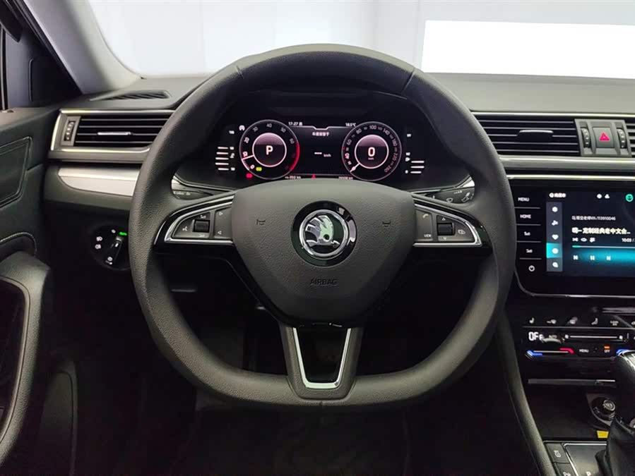 Skoda Superb 2024 car image #16