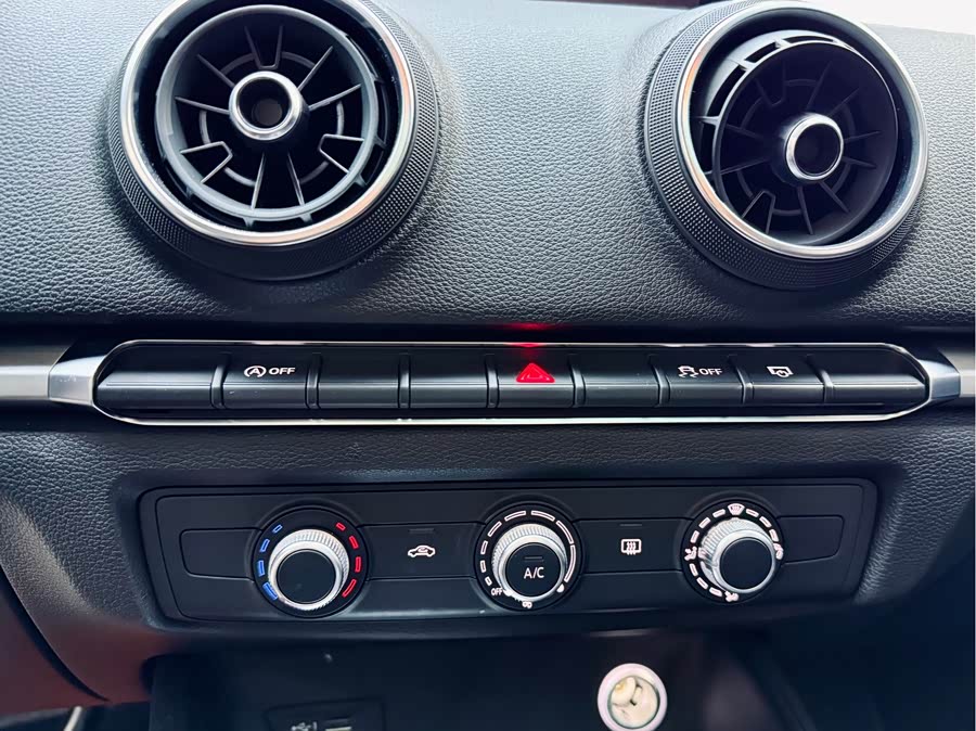 Audi A3 2020 immagine di auto #16