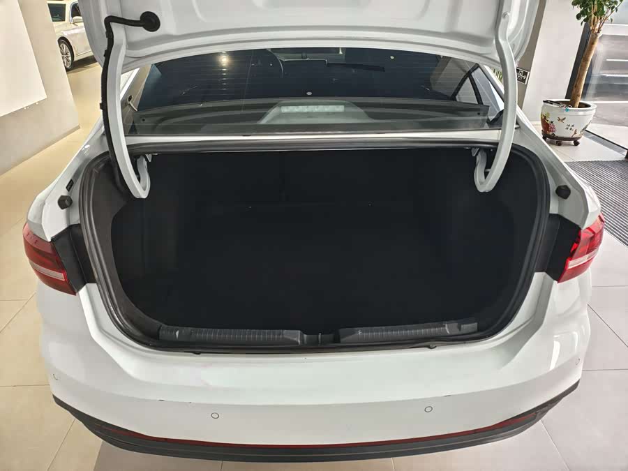 Volkswagen Lavida 2023 car image #16