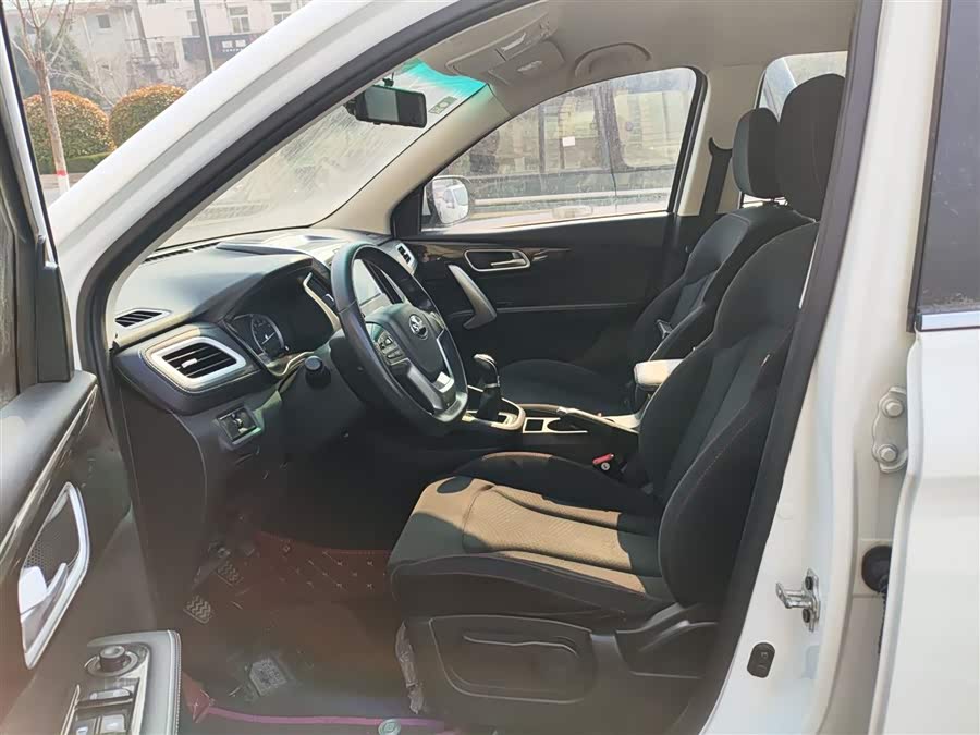 SWM X7 2020 imagem de carro #16