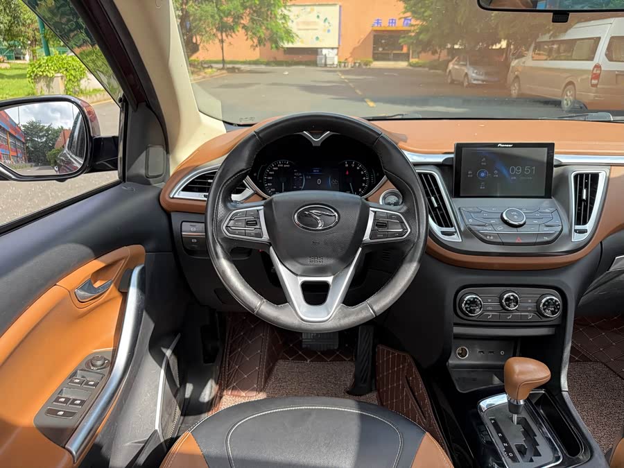 Soueast DX7 2017 car image #16