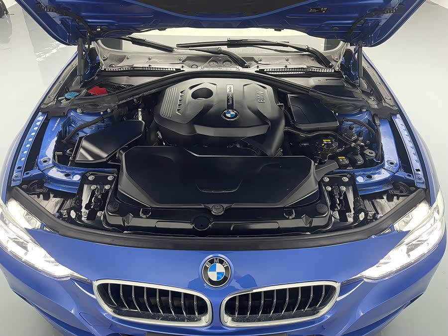 BMW 3 Series 2019 #16 BMW 3 Series 2019 car image #16