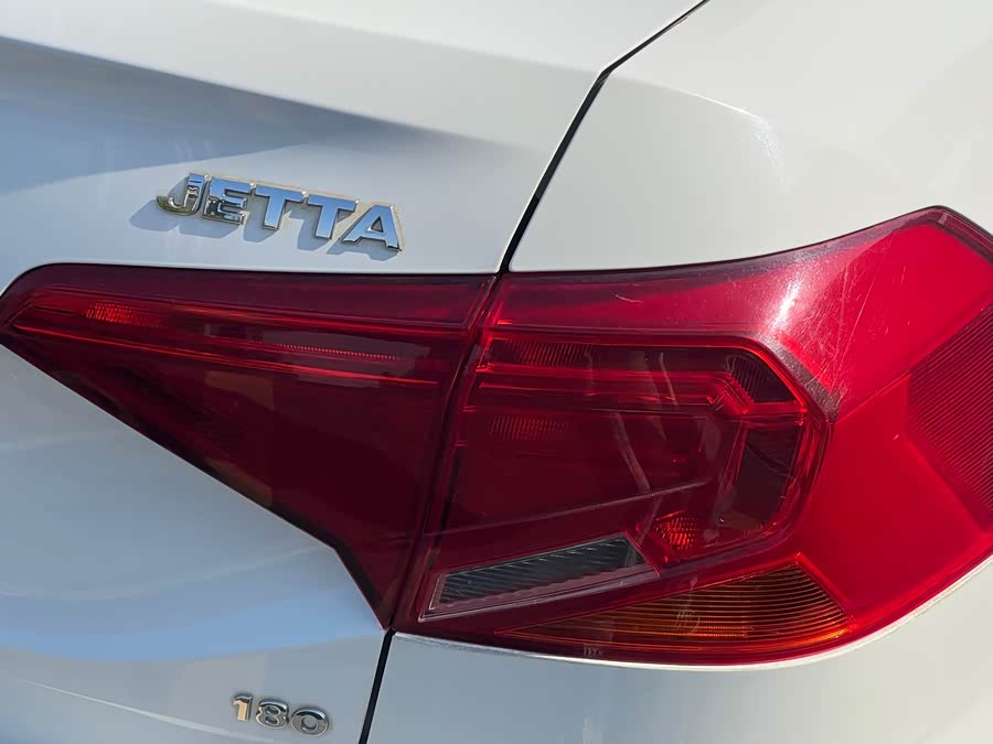 Volkswagen Jetta 2017 immagine di auto #16