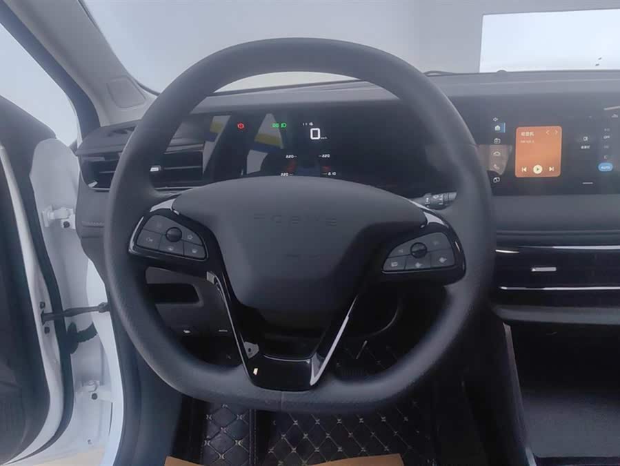 Roewe i5 2025 car image #16