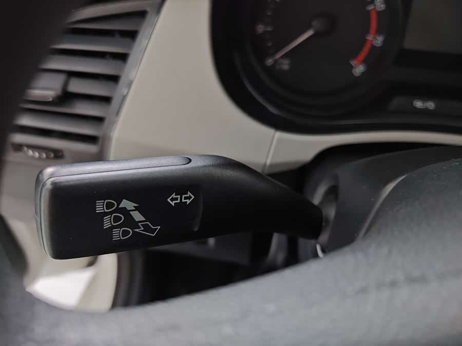 Skoda Fabia 2016 صورة سيارة #16