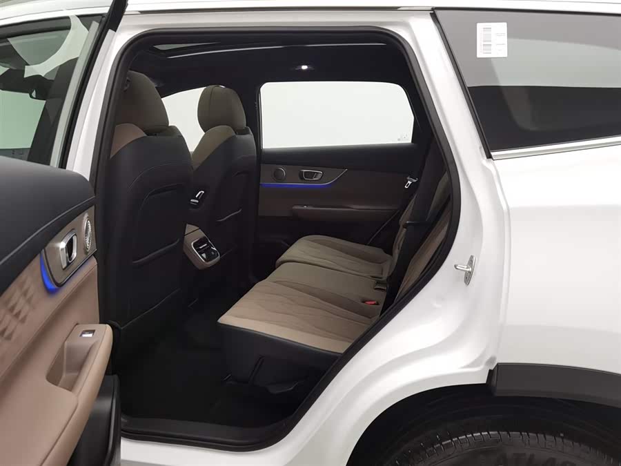 Chery Tiggo 8 Plus 2025 car image #16