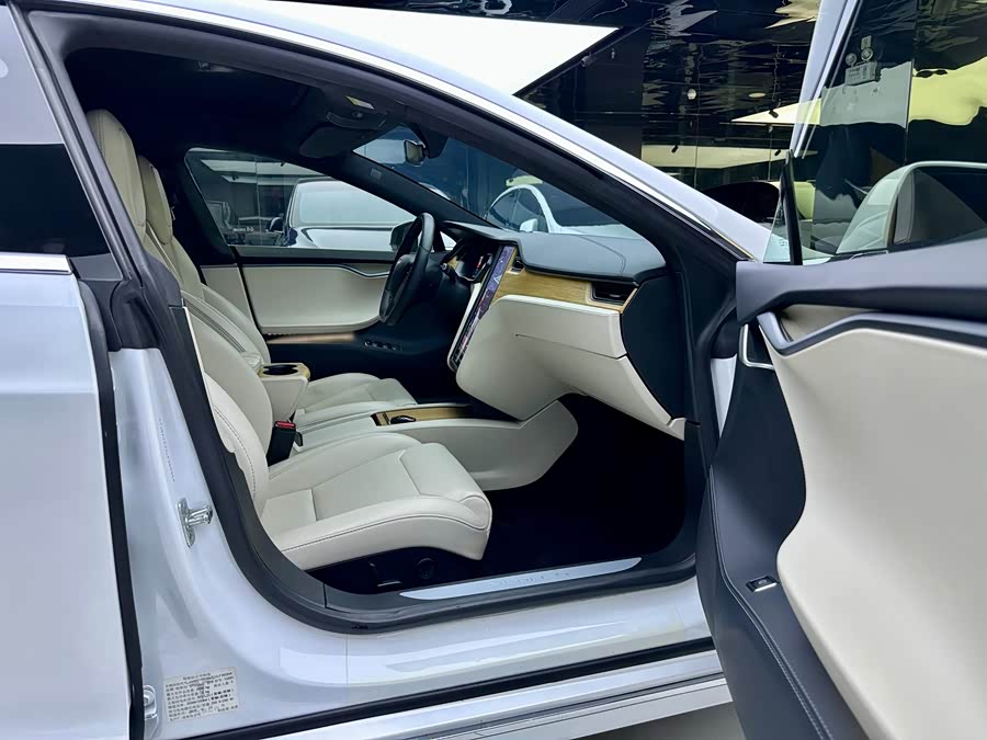 特斯拉 Model S 2019 汽车图片 #16