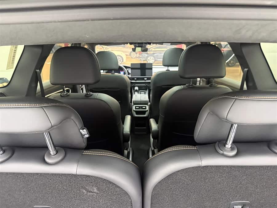 GEELY Okavango L 2024 car image #16