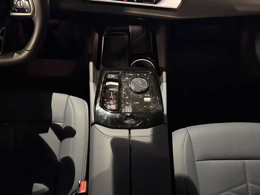 BMW i5 2024 #16 BMW i5 2024 car image #16