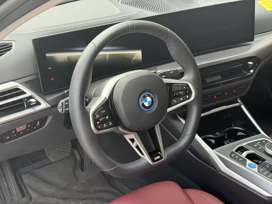 BMW i3 2024 car image #16
