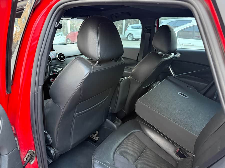 Audi A1 2017 car image #16