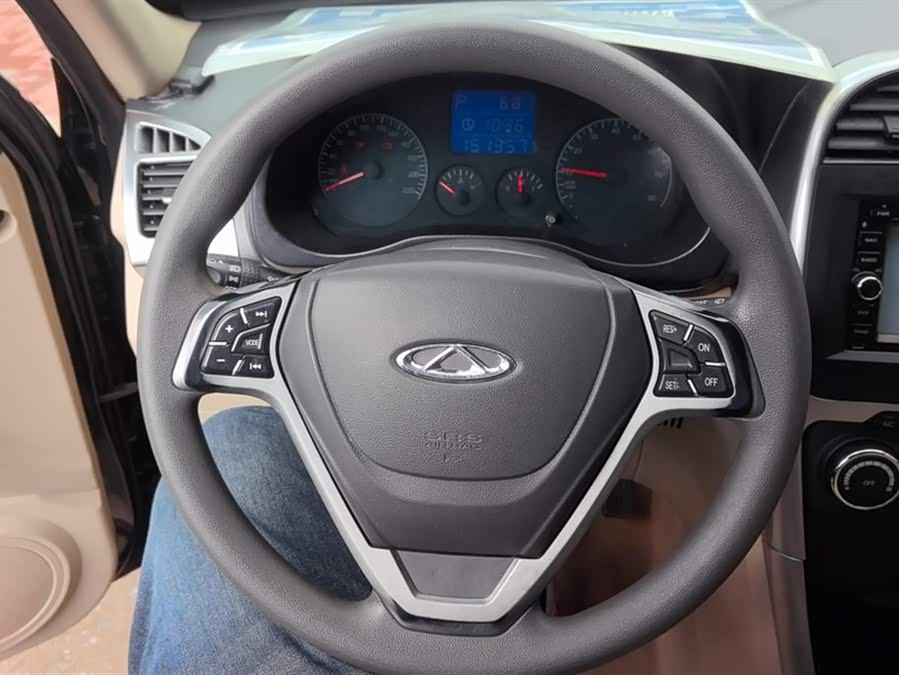 Chery Tiggo 3 2014 car image #16