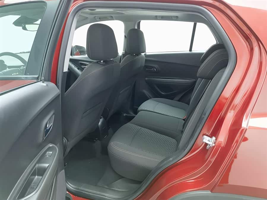 Chevrolet Tracker 2019 car image #16