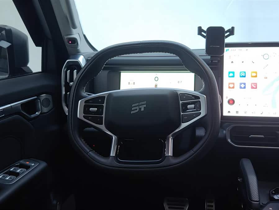 Jetour Traveller 2024 car image #16