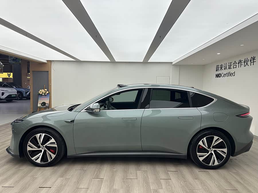 NIO ET5 2023 car image #16