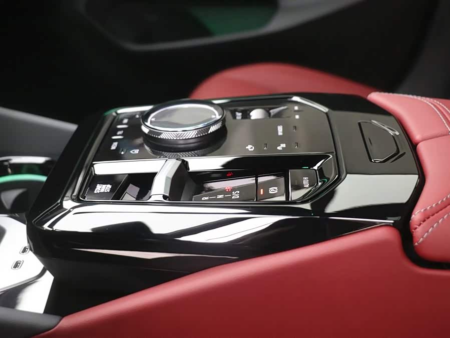 BMW 5 Series 2025 car image #16