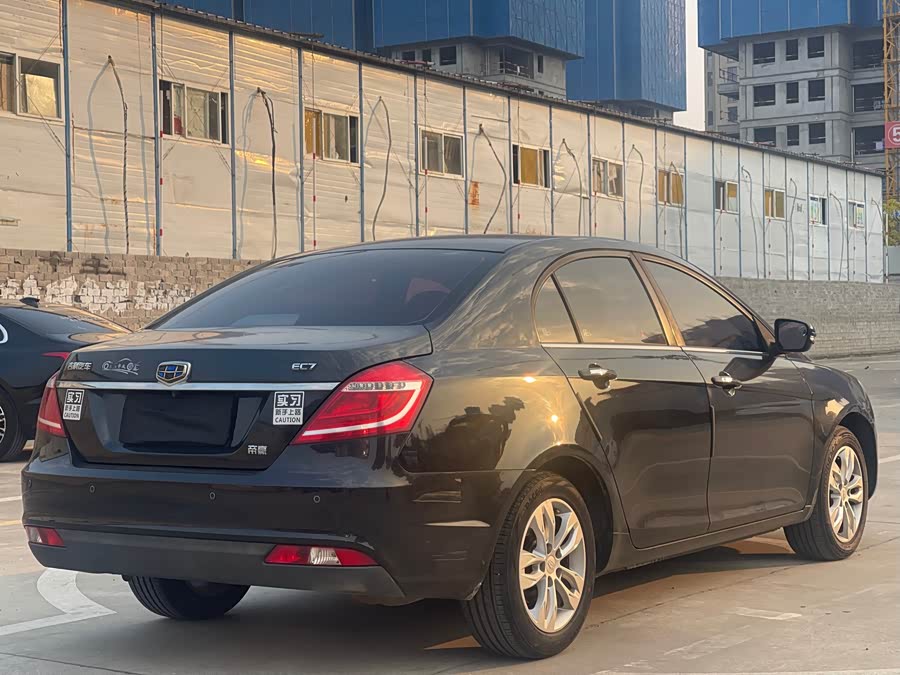 GEELY Emgrand 2015 car image #16