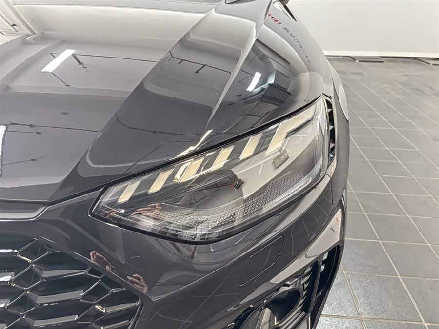 Audi RS 4 2023 car image #16