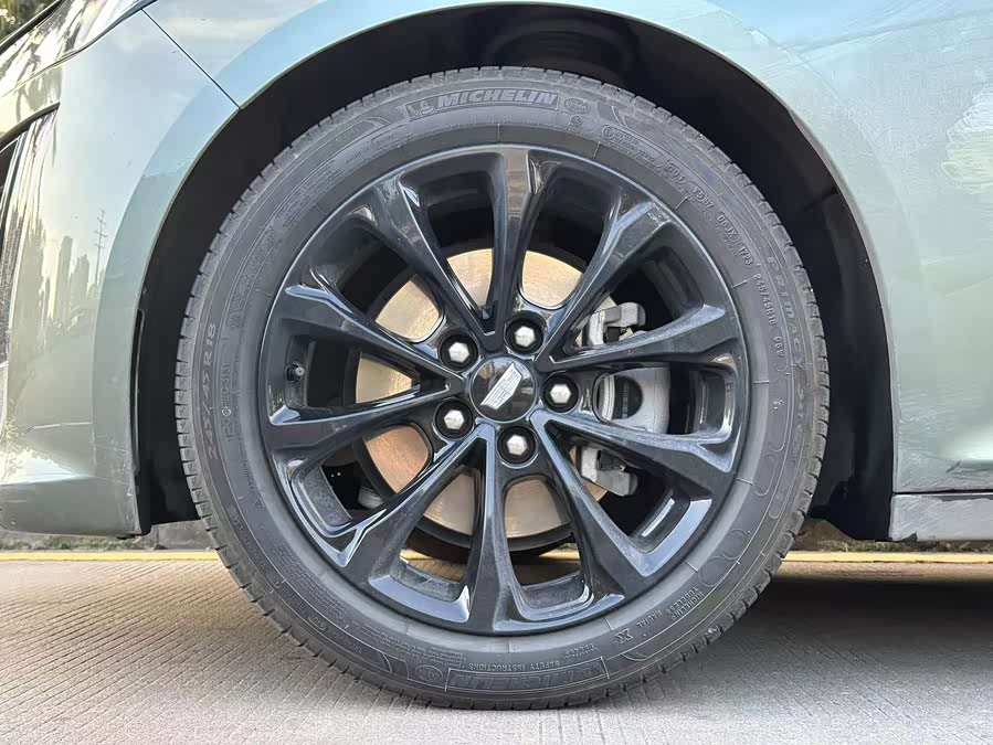 2023 car image #16