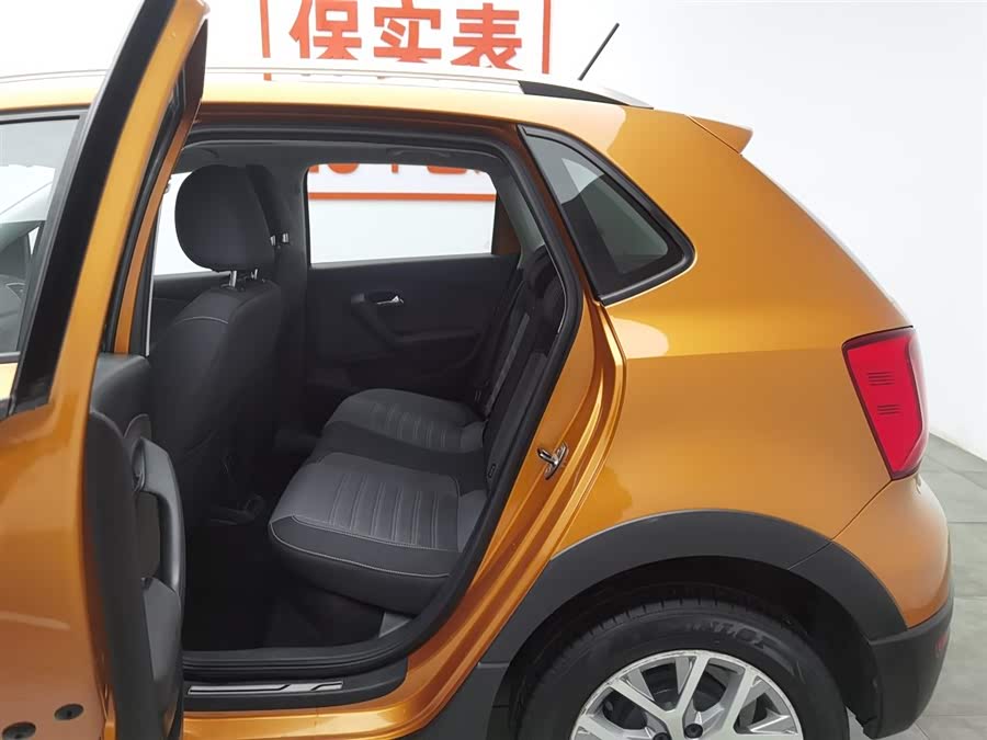Volkswagen Polo 2019 car image #16