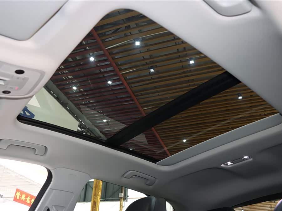 Audi Q3 2022 car image #16