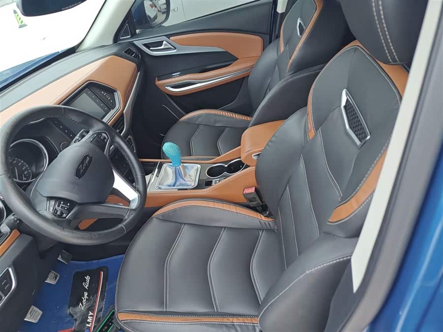 众泰 众泰T300 2018 汽车图片 #16